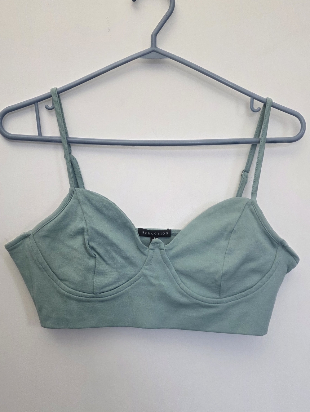 Trendy Mint Green Crop Top Bralette Style – Structured Cups – Adjustable Straps